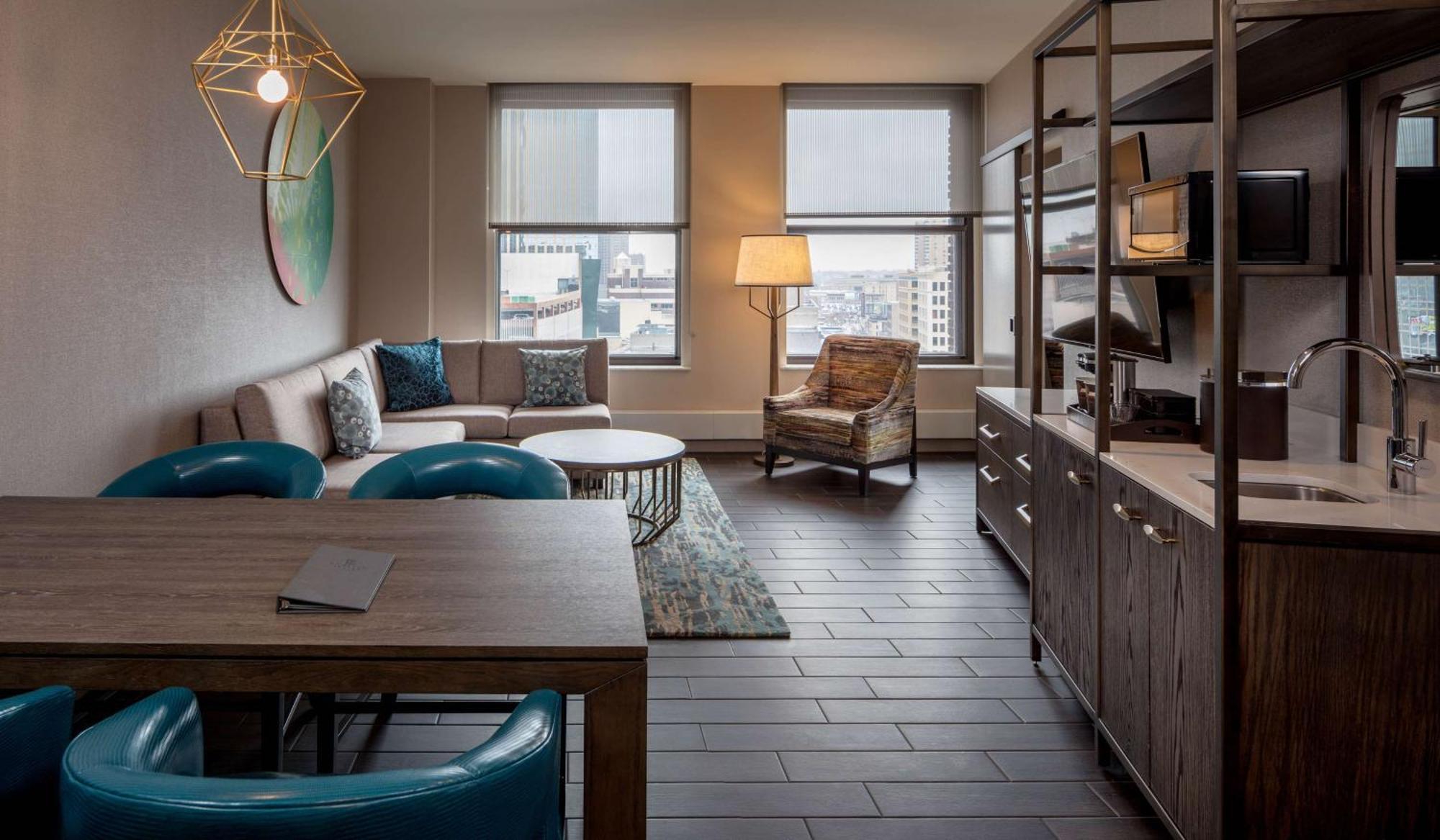 Embassy Suites By Hilton Minneapolis Downtown Hotel Екстериор снимка