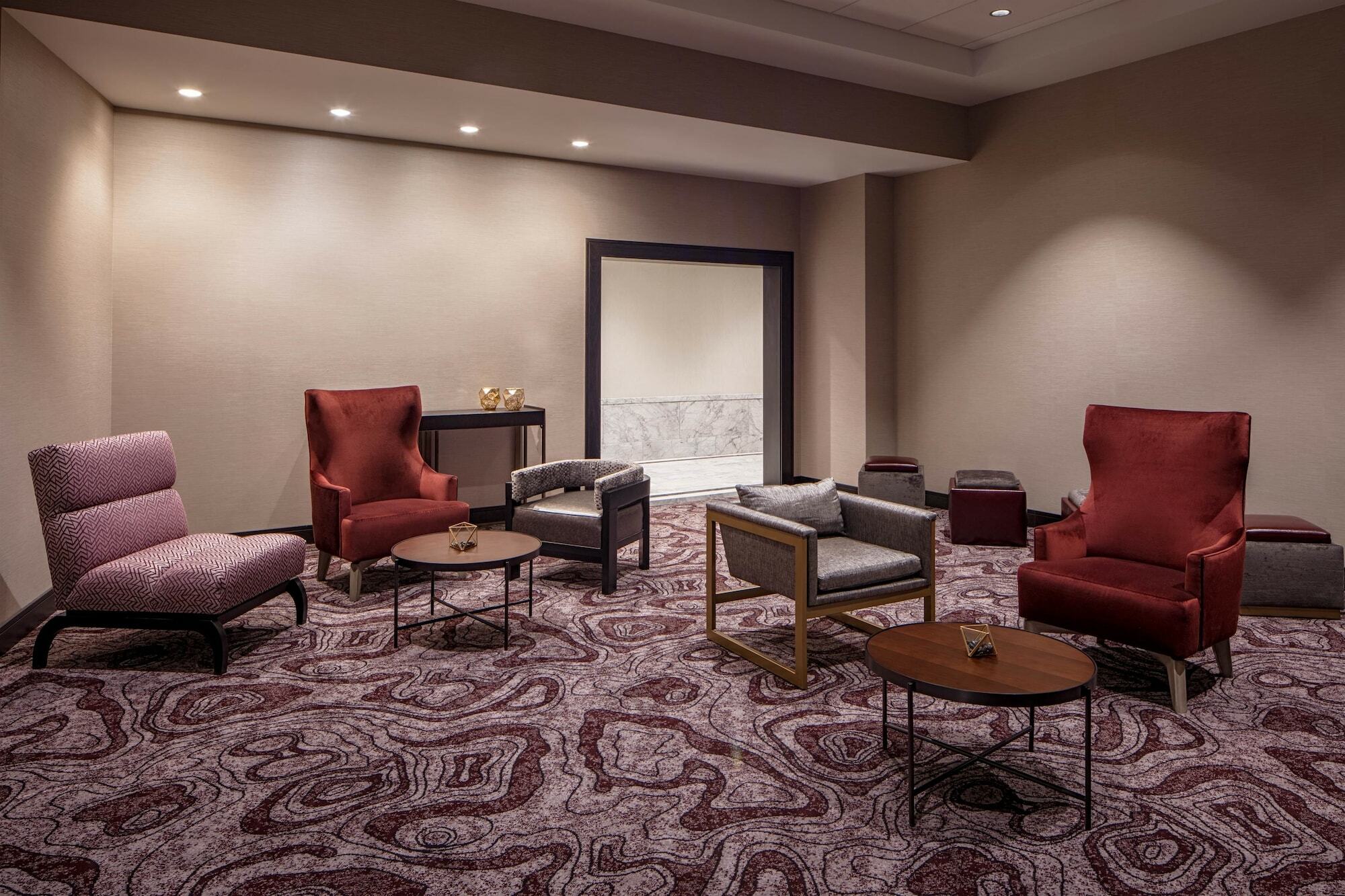 Embassy Suites By Hilton Minneapolis Downtown Hotel Екстериор снимка