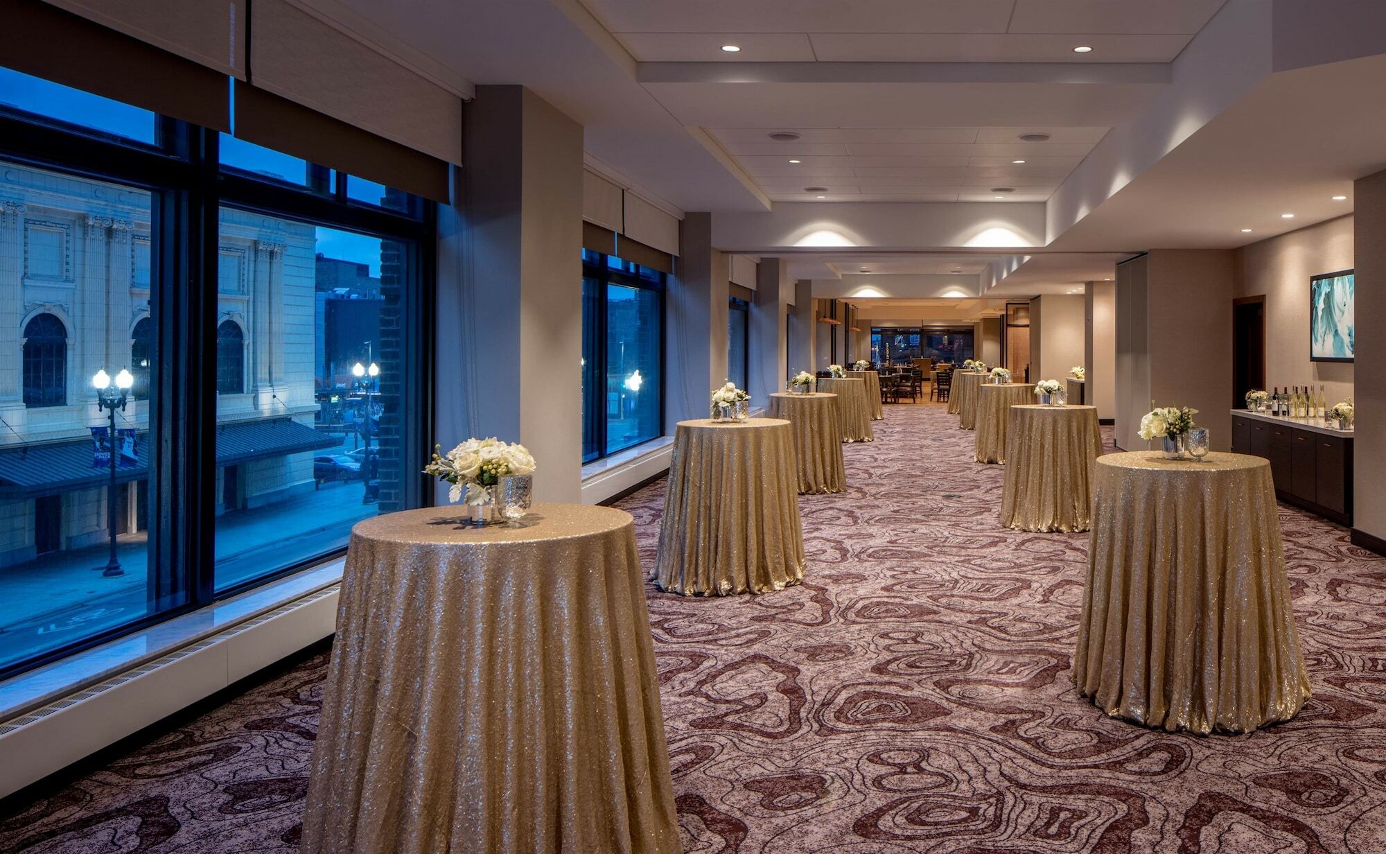 Embassy Suites By Hilton Minneapolis Downtown Hotel Екстериор снимка